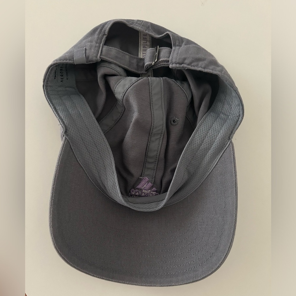Adidas hat - Picture 2 of 3